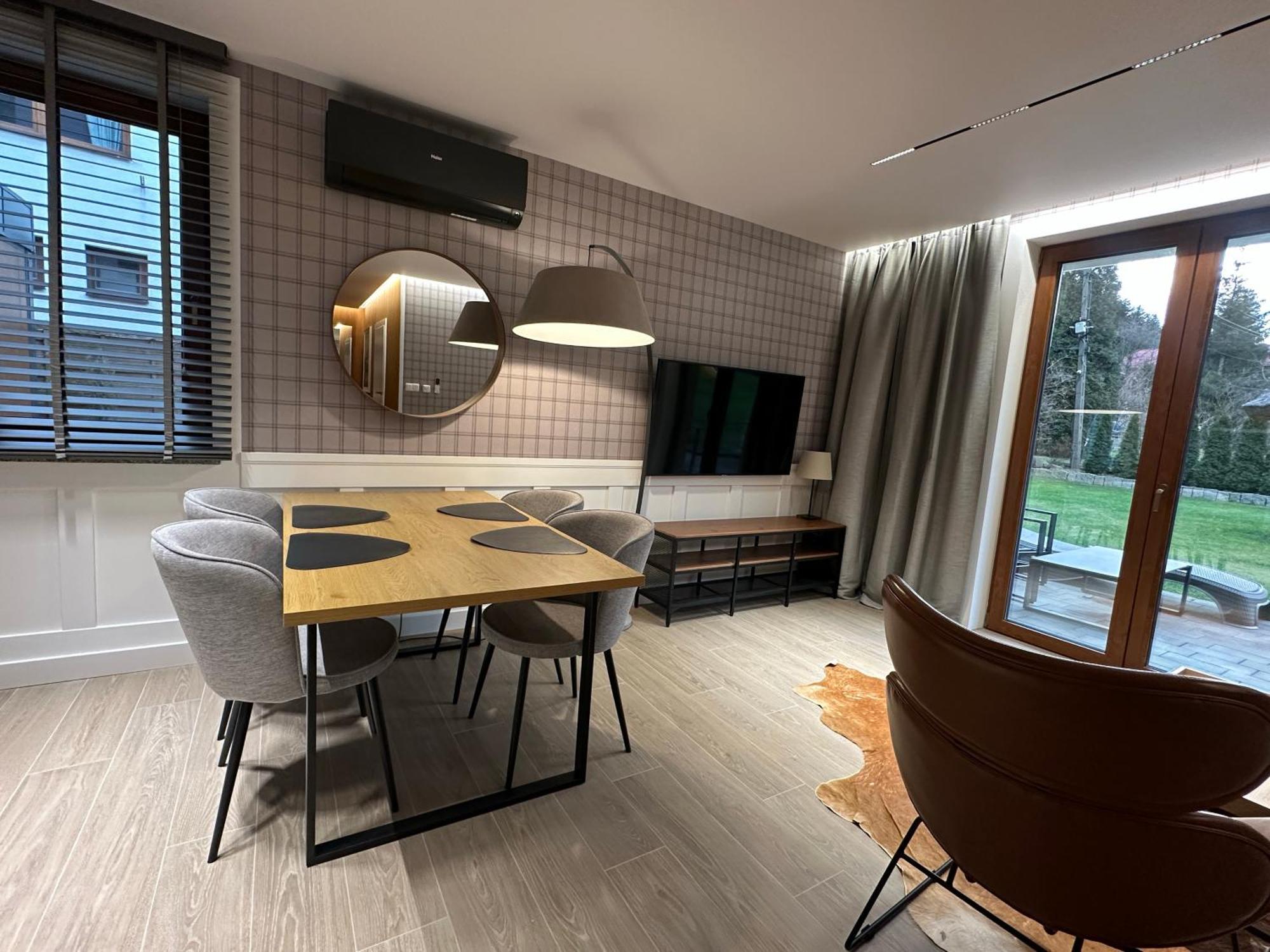 Villa Monica Apartamenty Щирк Экстерьер фото
