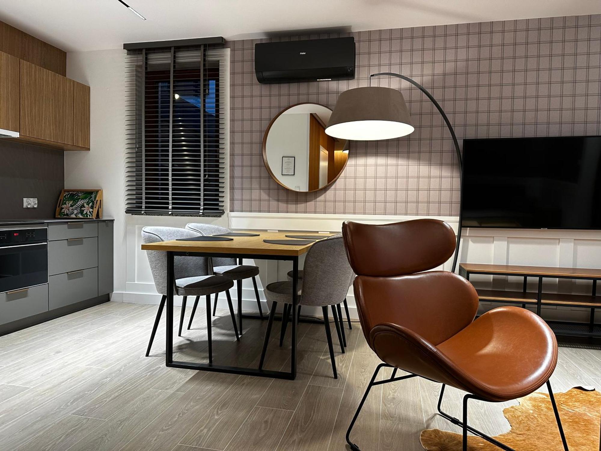 Villa Monica Apartamenty Щирк Экстерьер фото